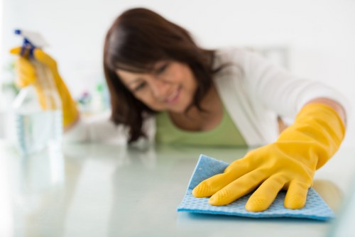 On-site curtain cleaning process in Sipson